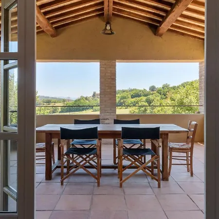 Vakantiehuis Rustic In With Pool